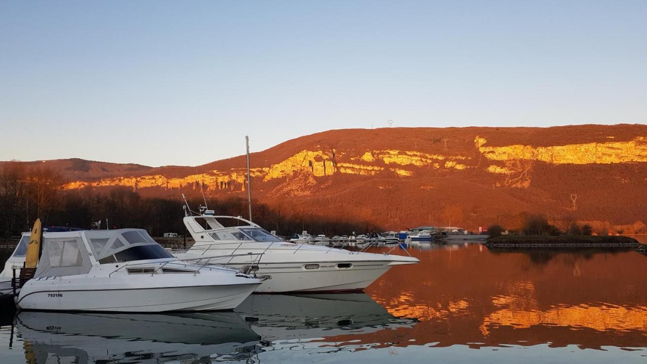 Eden Marine Hotel Montalieu-Vercieu Luaran gambar
